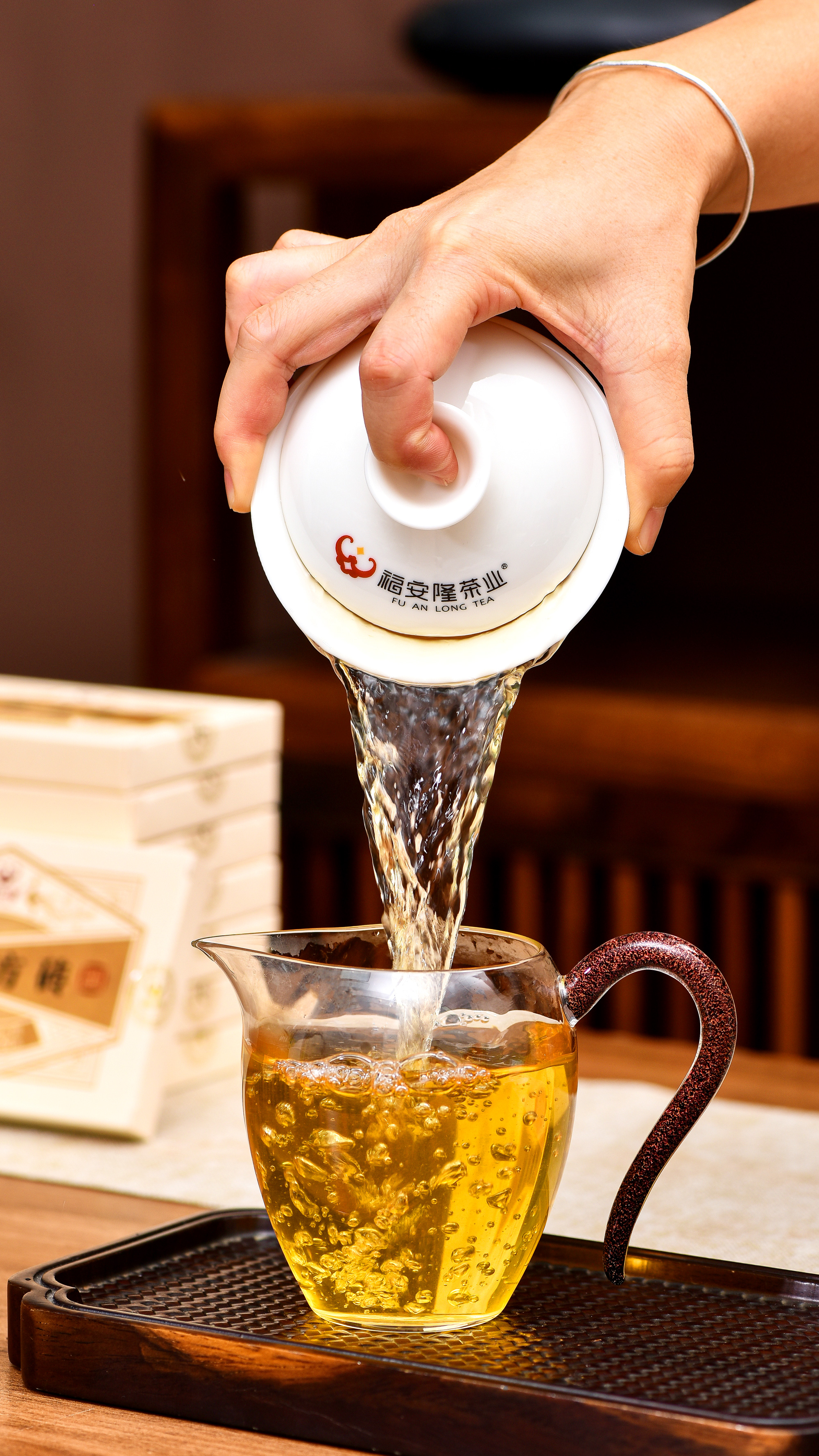 福安隆【孔雀方砖】妙趣上市｜孔雀蕴吉祥，茶香飘四方！配图